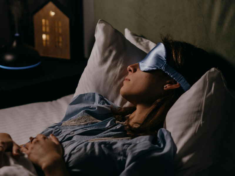 sleep and eye health connection during nighttime eye recovery