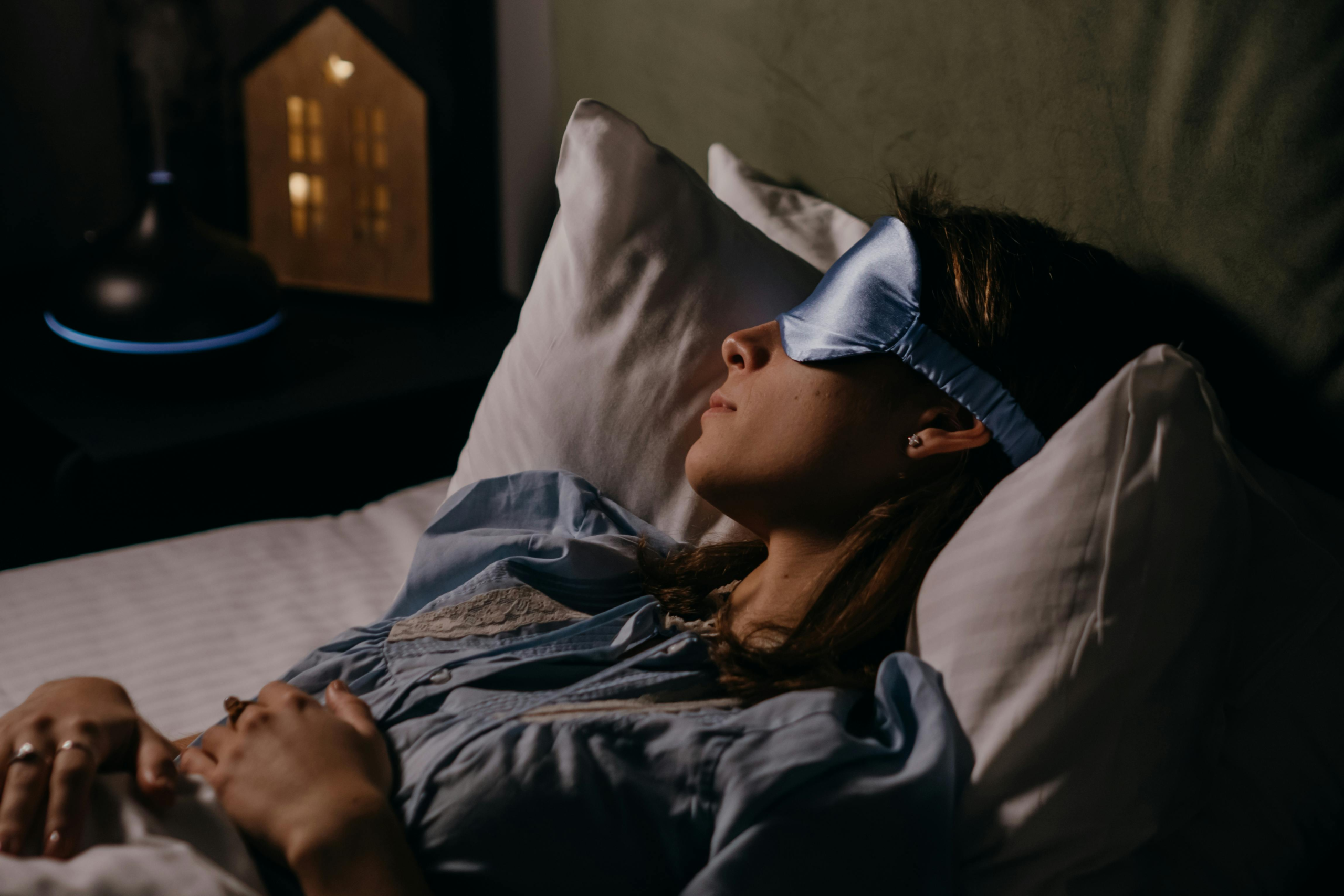 sleep and eye health connection during nighttime eye recovery