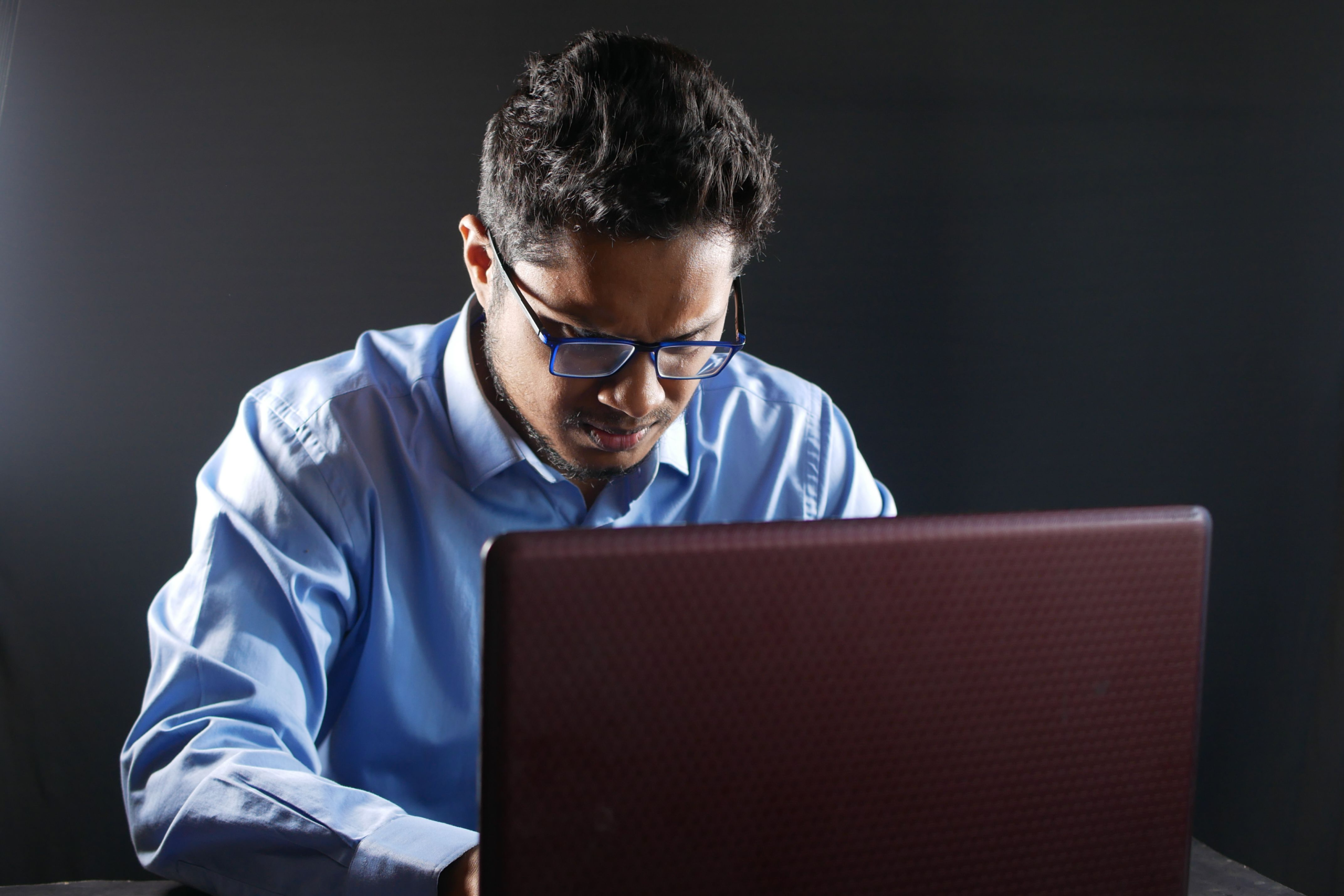 digital eye strain causing blurry vision in one eye